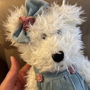 Vintage Boyd’s Plush bear. "WINNIE II" white with blue
